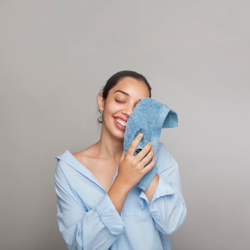 How to Wash Towels to Keep Them Soft and Absorbent