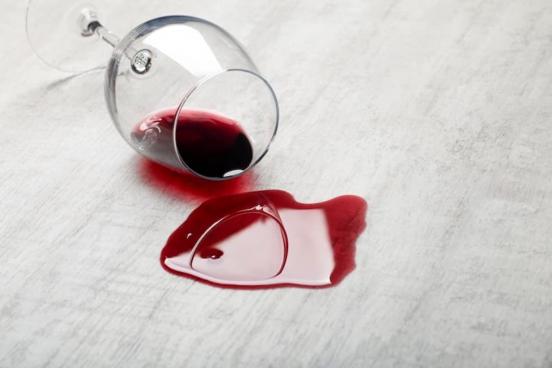 The Science Behind Stain Removal: Why Professional Laundry Works Best