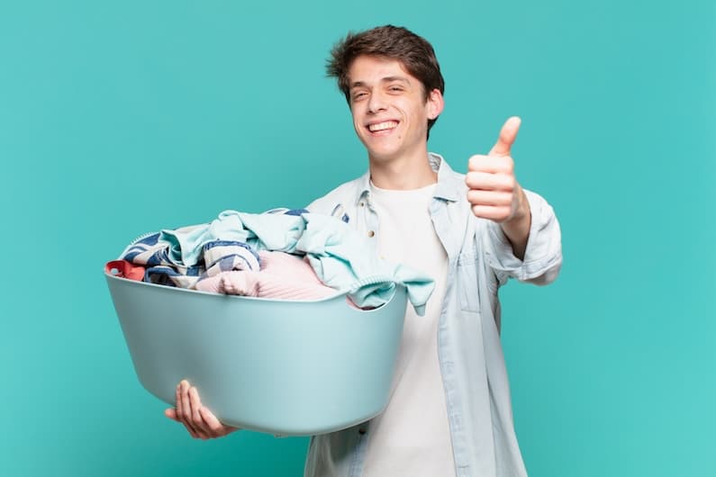 University life can be overwhelming — between juggling lectures, assignments, social commitments, and part-time jobs, one essential task often gets pushed to the bottom of the list: laundry. But clean clothes matter, especially when you're running from one commitment to the next. That's where affordable laundry service for students step in.